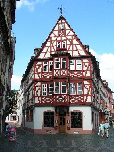 Altstadt Weinhaus Zum Spiegel